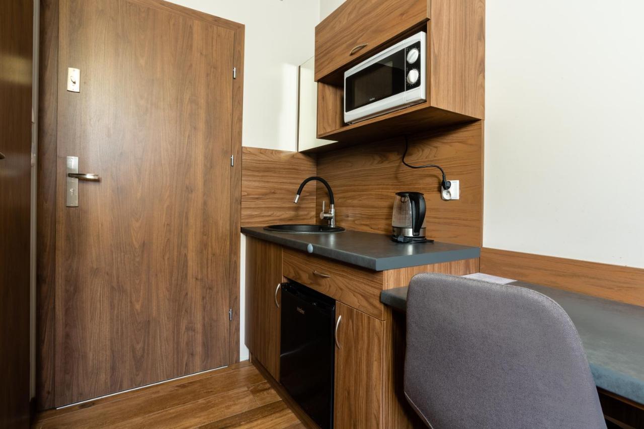 Noclegijarocin Bed & Breakfast 외부 사진